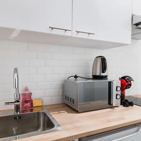 Elegant Sacre Coeur Metro Anvers - 18 -2p Apartment Paris