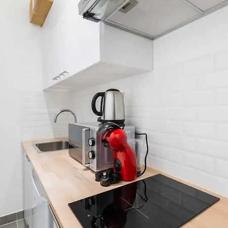 Elegant Sacre Coeur Metro Anvers - 18 -2p Apartment Paris